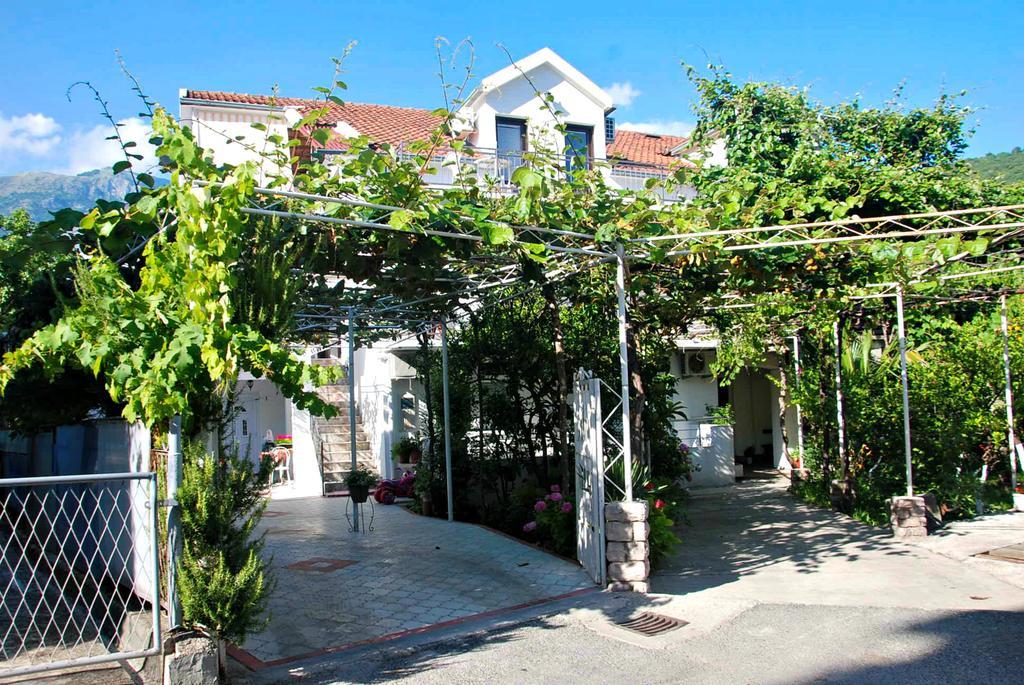 Apartmani Bonik บุดวา ภายนอก รูปภาพ