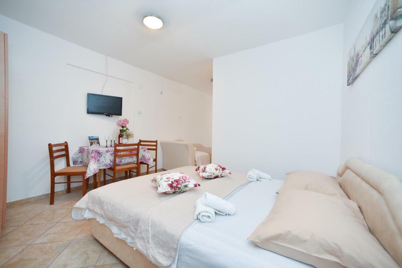 Apartmani Bonik บุดวา ภายนอก รูปภาพ