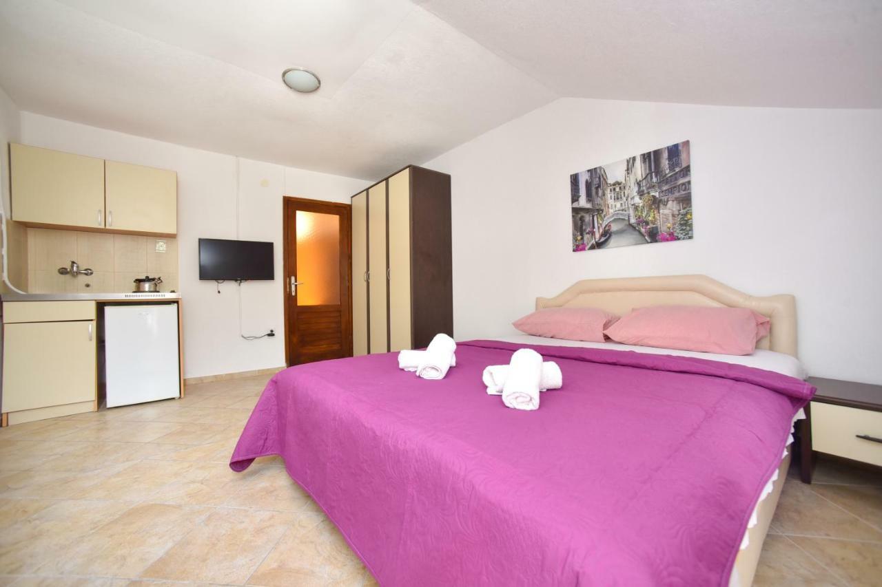 Apartmani Bonik บุดวา ภายนอก รูปภาพ