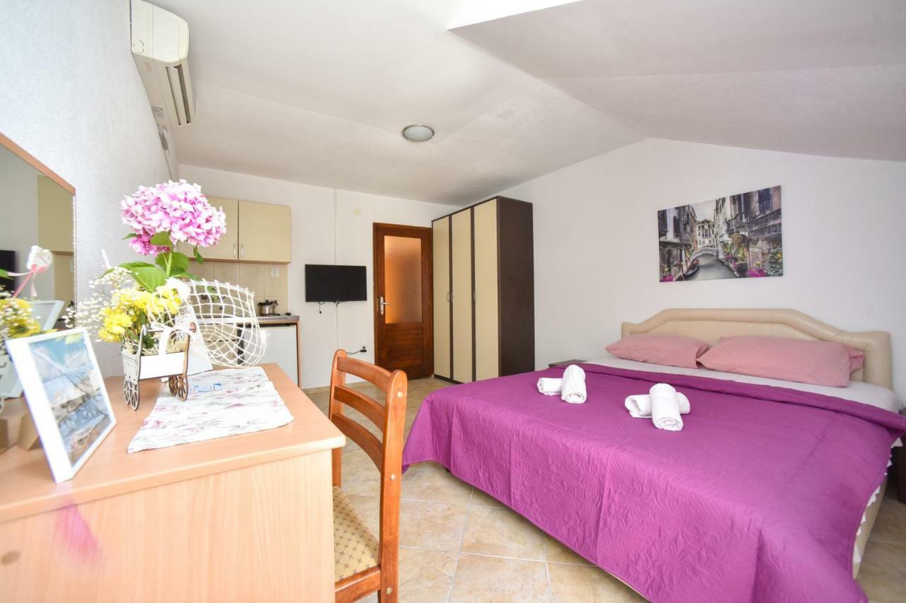 Apartmani Bonik บุดวา ภายนอก รูปภาพ